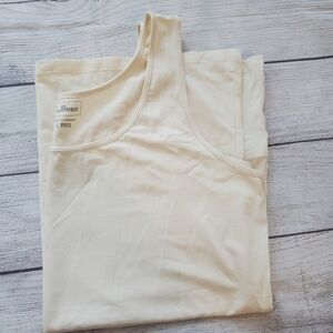 LL Bean basic fitted tank top. Size large. Cream color